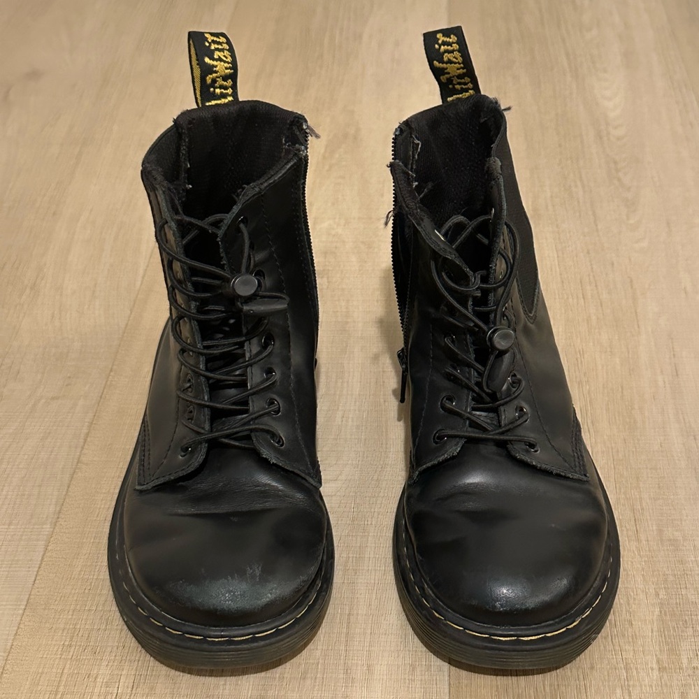 Girls boots